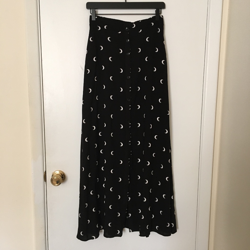 Hottopic Black & White Crescent Moon Maxi Skirt